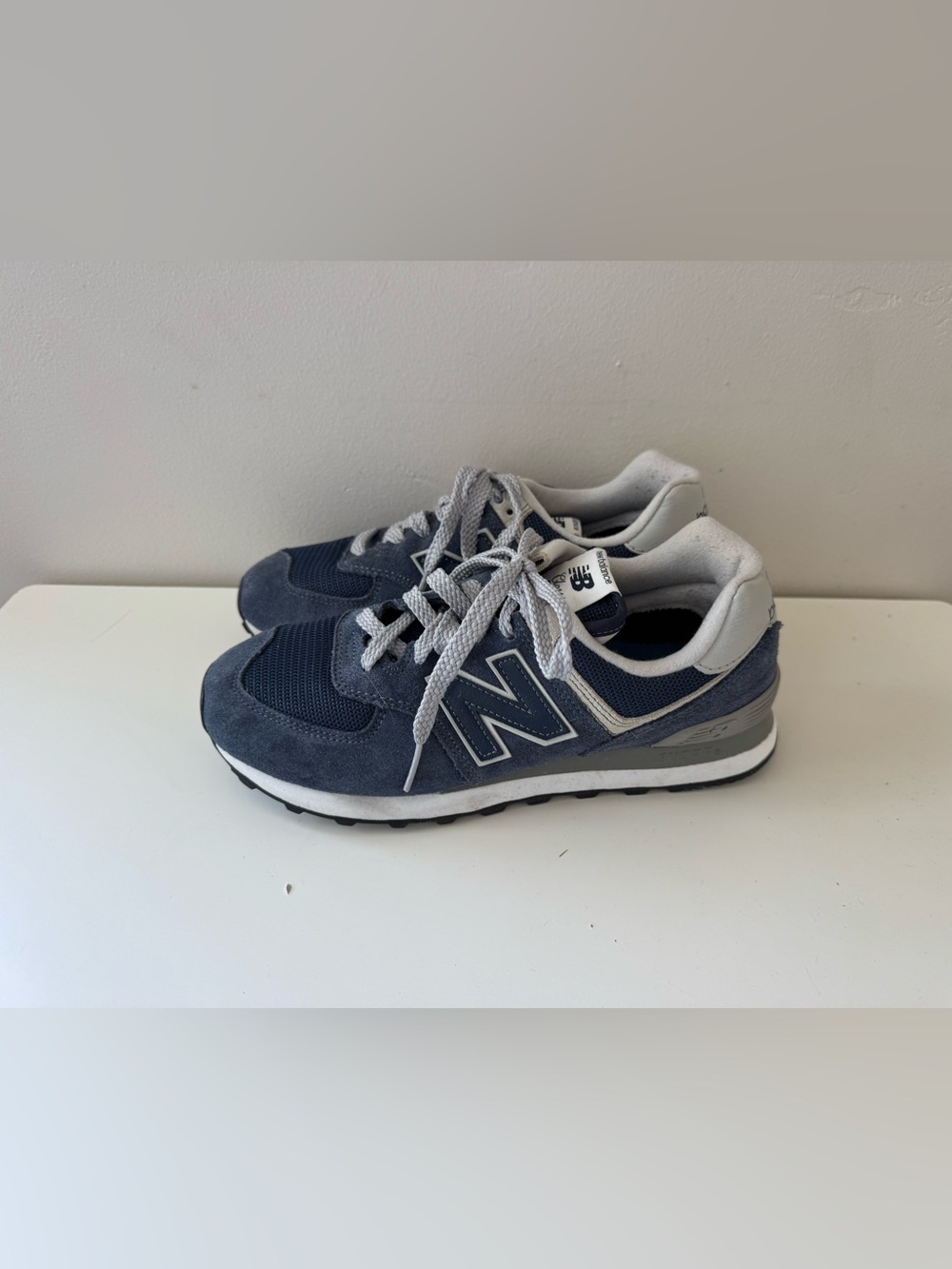 New Balance 574 Classic Sz 7.5 Womens Blue Sneakers Running Shoes EU 38 - Picture 2 of 11